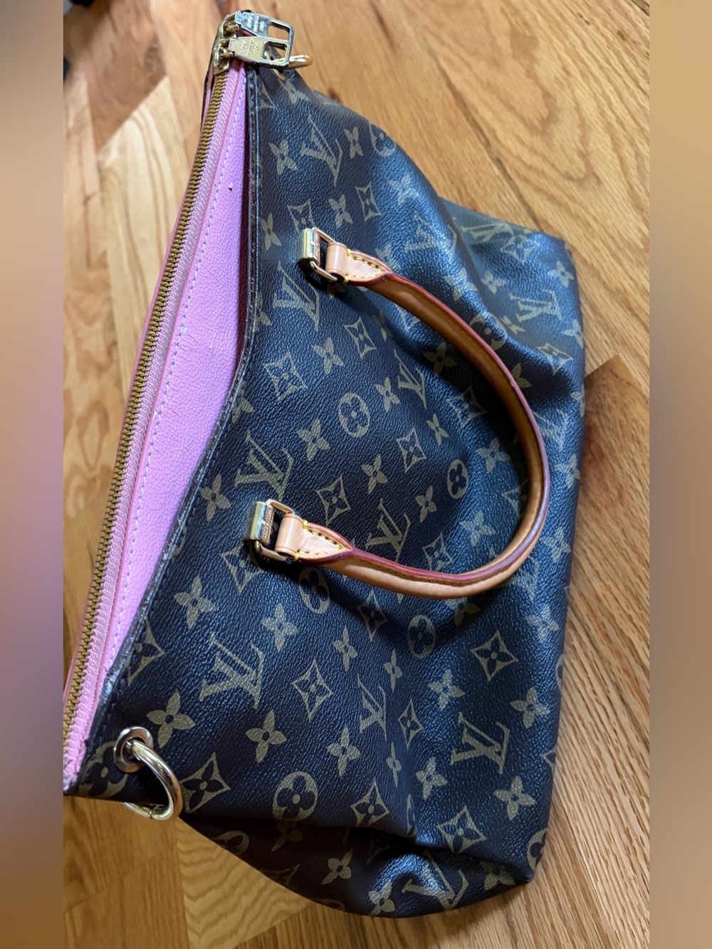 Louis Vuitton Monogram Tote with Pink Trim and Vachetta Handles - Picture 3 of 11